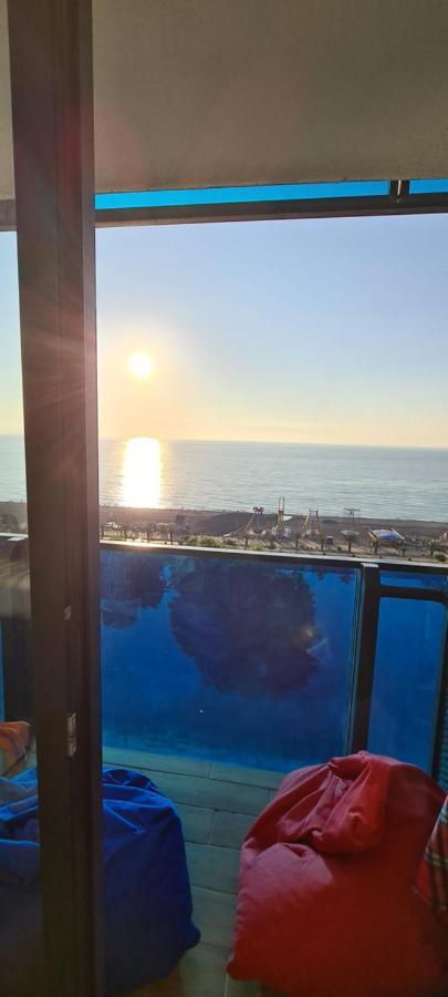 E&S Apartment - Sunset & Sea View Μπατούμι Εξωτερικό φωτογραφία